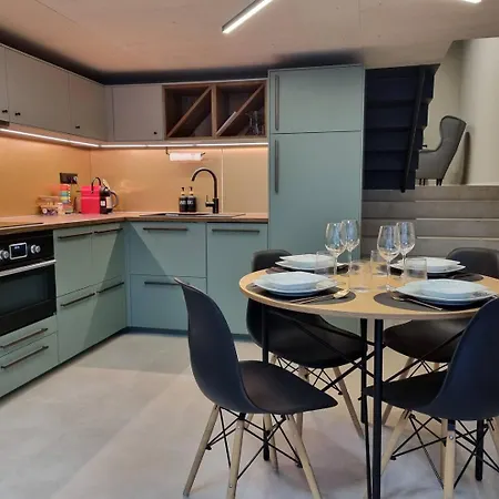 Apartament Beautiful Duplex 20 Min From Center