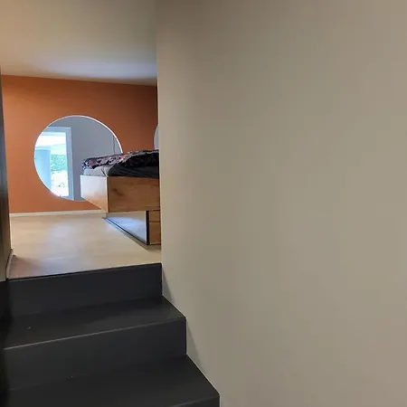 Beautiful Duplex 20 Min From Center Apartament *
